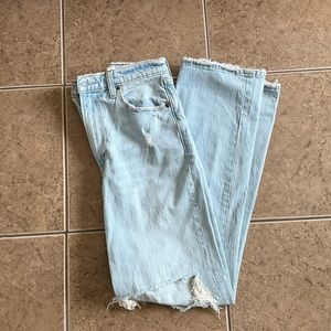Abercrombie Ultra high rise 90s straight jean Light ripped wash